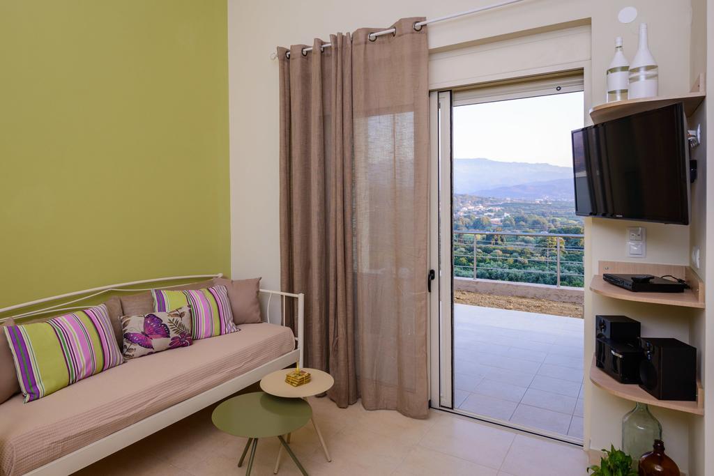 Aksos Suites Accessible Accommodation Agia  객실 사진